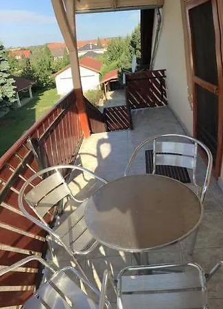 Fecske Vendeghaz Apartment Heviz