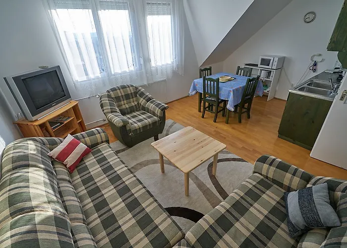 Apartmán Fecske Vendeghaz *